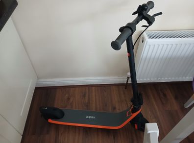 Selling a Segway Ninebot C2 Kids Scooter 6-12 year olds