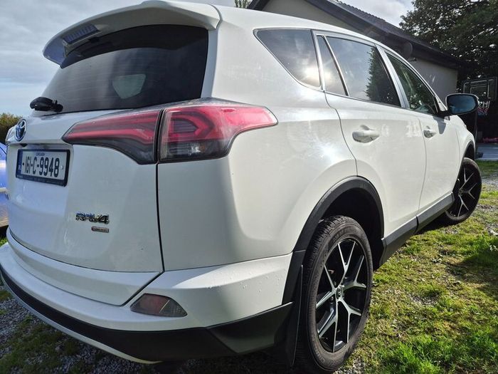 Toyota RAV4 2016