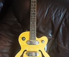 epiphone electric guitar