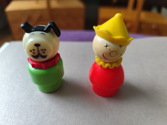 Vintage Fisher Price Litte People