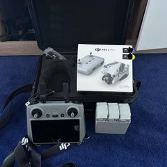 DJI Mini 4 pro fly combo