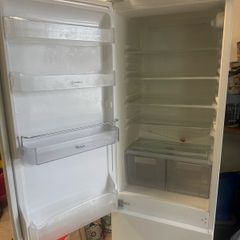 whirlpool integrated fridge freezer