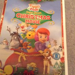 Winnie the Pooh and Tigger at Christmas
