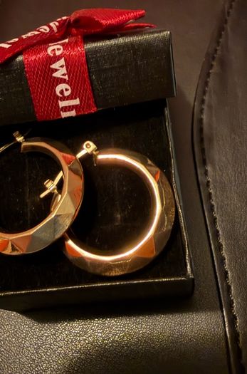 Gold earrings