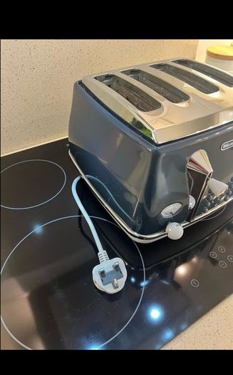 Toaster.
