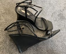 PENNEYS Primark Black Strappy Wedges Size 5!