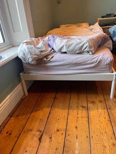 Single bed frame