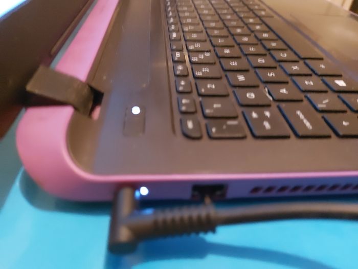 HP 15.6inch Laptop, purple colour, AMD A8-6410 APU 2.0GHz with AMD Radeon R5 Graphics, 4 GB Ram, almost 1 Terrabyte HDD, Windows 10,