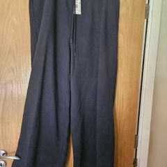 Navy joggers, size 20