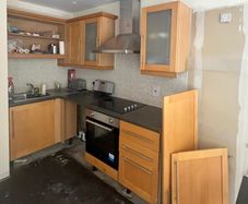 Kitchen Cabinets & Countertops