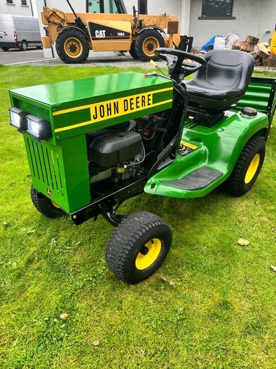 John Deere Tractor & Trailer