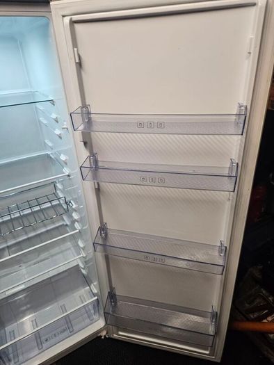 fridge larder