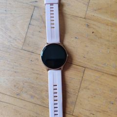 Women's smart watch