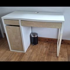 A Home Desk