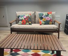 1 x 2 seater, 2 x single seaters & coffee table lounge set