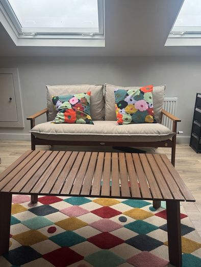 1 x 2 seater, 2 x single seaters & coffee table lounge set