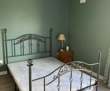 King size bed