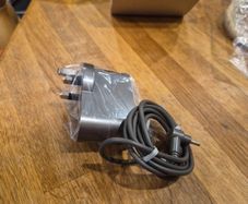 Charger for Dyson Micro 1.5kg (SV21, SV33), Omni-Glide and Omni-Glide + (SV19) Vacuum Cleaners and the Wash G1 Hard floor cleaner (WR01)
