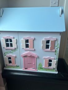 Doll house