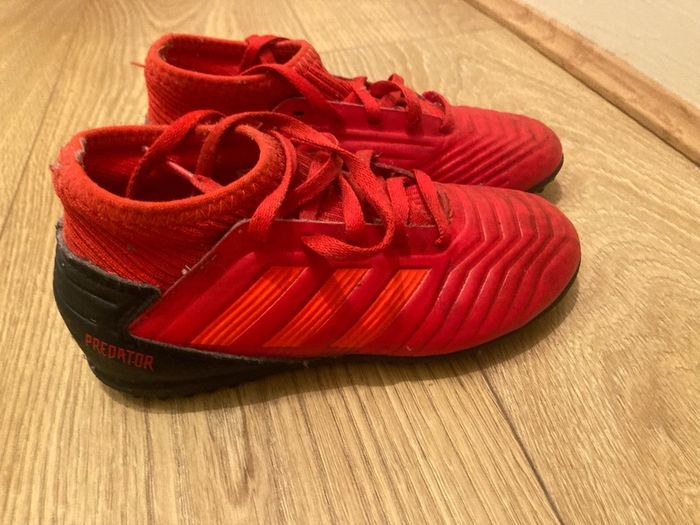 kids soccer boots
