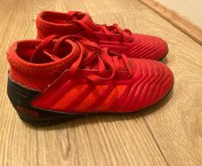 kids soccer boots