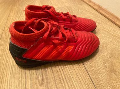 kids soccer boots