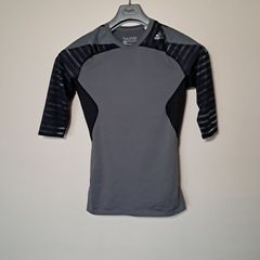 Adidas techfit climacool size medium 2015 in excellent condition