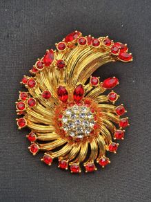 Certified and Boxed Camrose and Kross Brooch