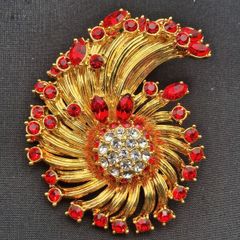 Certified and Boxed Camrose and Kross Brooch