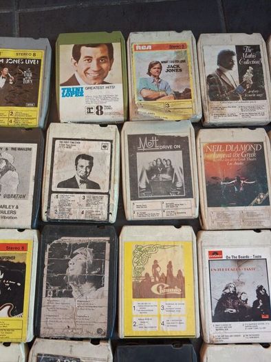 8 track cartridges