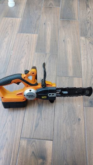 Black & Decker Chainsaw