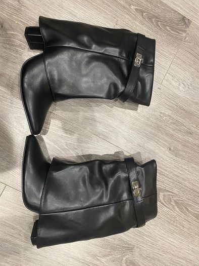 Black Boots