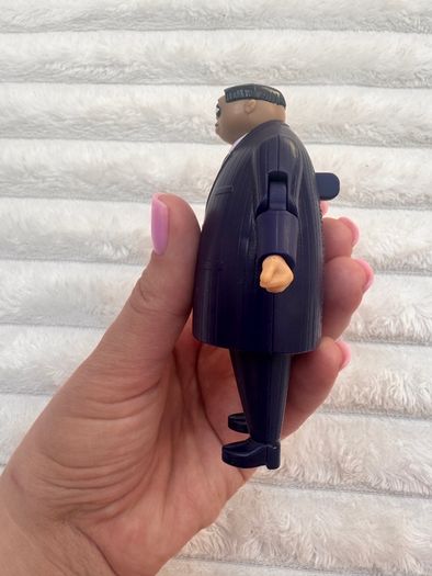 Gomez Addams Family Burger King Toy 2019 Moving Arms approx. 10 cm. Used Please see photos