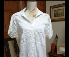 Ladies Evans top great quality , new with tags.