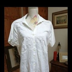 Ladies Evans top great quality , new with tags.