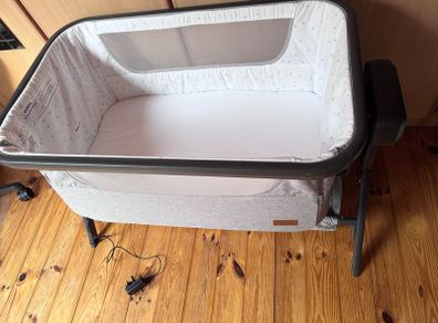 Baby Elegance Co-Glide Electric Bedside Crib