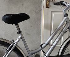 Hybrid Bike 21 Speed Front Suspension 80