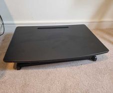 Hydraulic desk top