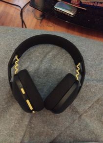 wireless headphones