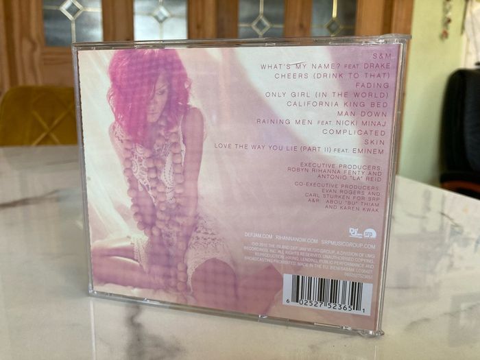 Rihanna Loud