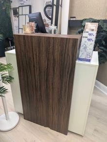 Reception desk