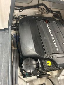 Volvo Penta D3-220 Engine & DPS-A Stern Drive