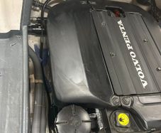 Volvo Penta D3-220 Engine & DPS-A Stern Drive
