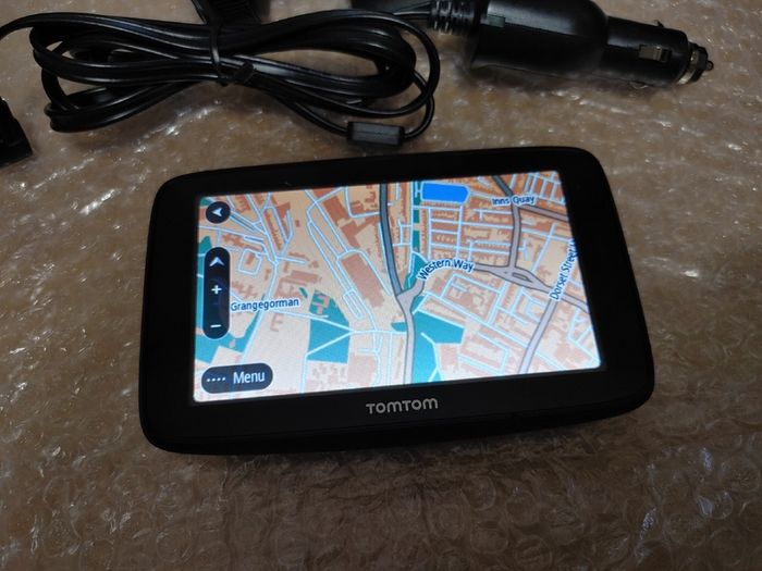 sat nav TomTom GO Essential, Wifi, Europe 2026, 5 inch LCD