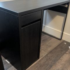 IKEA MICKE small home office desk