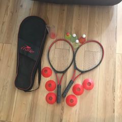 Badminton set