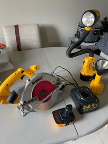 dewalt saw