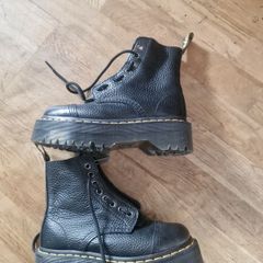 Boots Dr Martines size 36EU,UK3