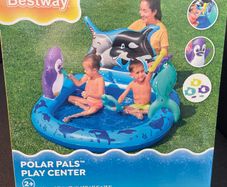 Bestway Polar Pals Water Play Centre 134 x 131 x 73 cm