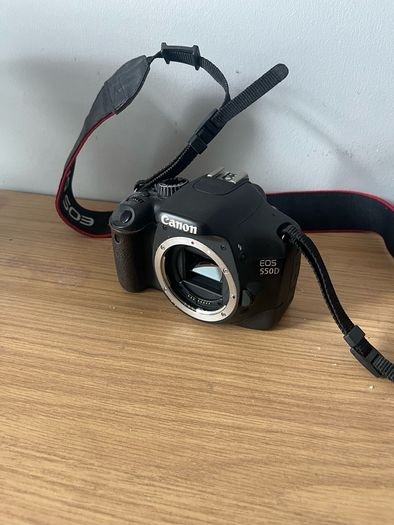 Canon EOS 550
